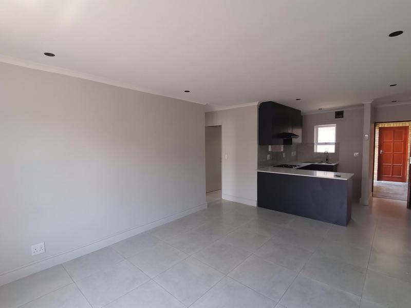 To Let 3 Bedroom Property for Rent in Peerless Park North Western Cape